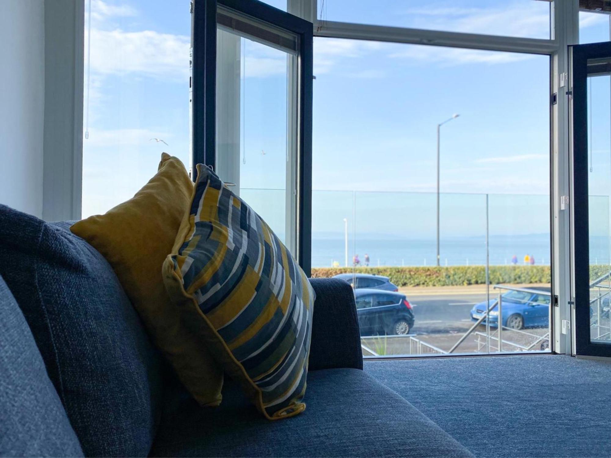 Eden Escapes Serviced Apartments Morecambe Eksteriør bilde